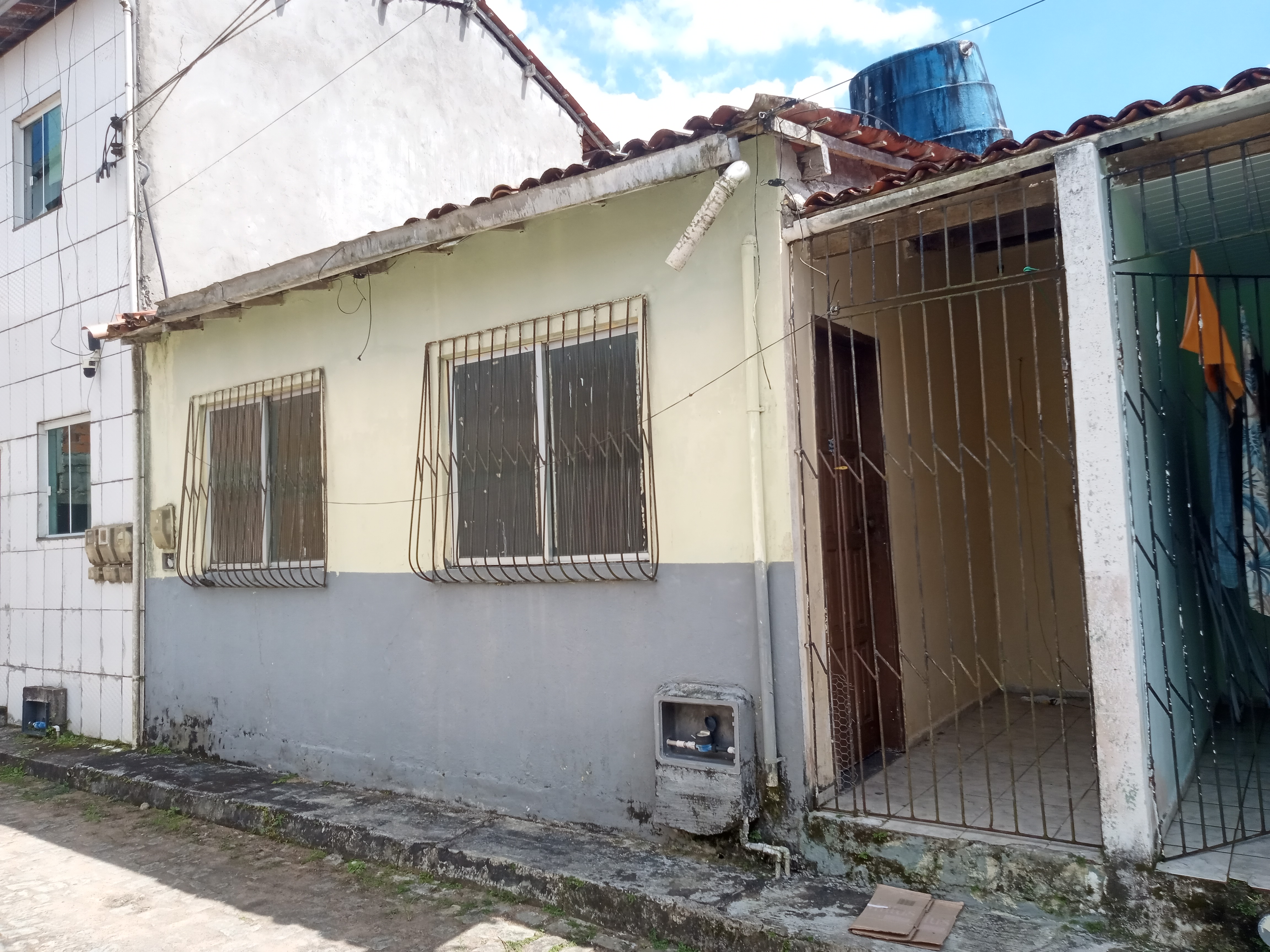 Aluga-se casa na rua da Padaria Capoeruçu Cachoeira